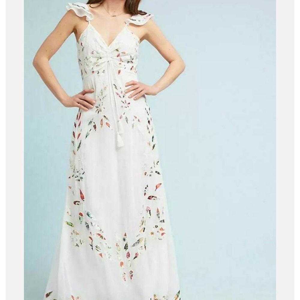 FARM Rio exclusive for Anthro, Quintana White Flutter sleeve dress, size 8.